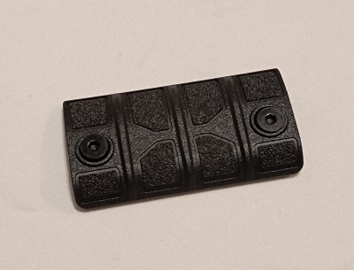 FBŁR_Okładzina-boczna-termiczna-2-slotowa-m-lok-msbs-grot