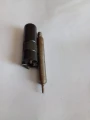 LEE_Przymiar-dystans-z-nożem-trimm