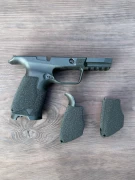 FBŁR - Zestaw konwersyjny chwytu ARMY BLACK (okładki chwytu S, M, L), pistolet MPS kal. 9x19mm (FBŁR 592-99-00-610 BT)