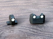 FBŁR - Wysokie przyrządy celownicze 3 DOT (stalowe) do MPS kal. 9x19mm, zestaw: muszka gr. 2 + szczerbina (FBŁR 592-28-002-700_592-28-200-700 ZESTAW)