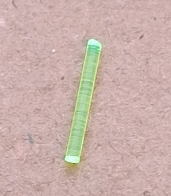 FBŁR-VIS-100_światłowód2_szczerbina